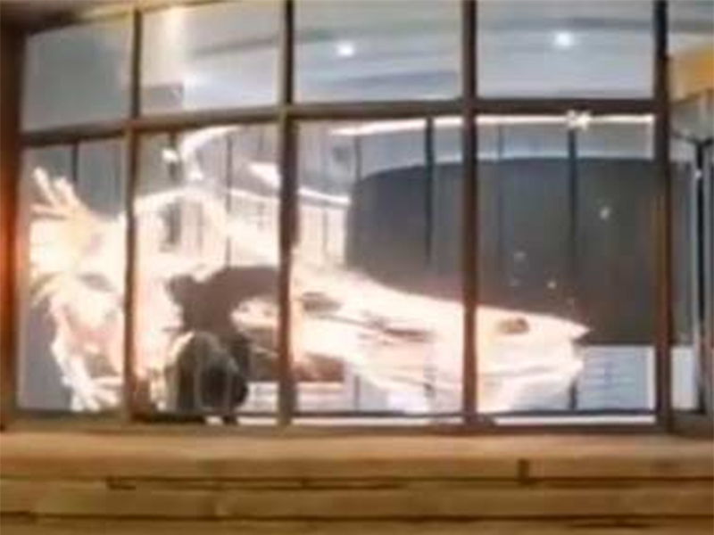 LED透明屏在市場(chǎng)應(yīng)用中的痛點(diǎn)你了解嗎？